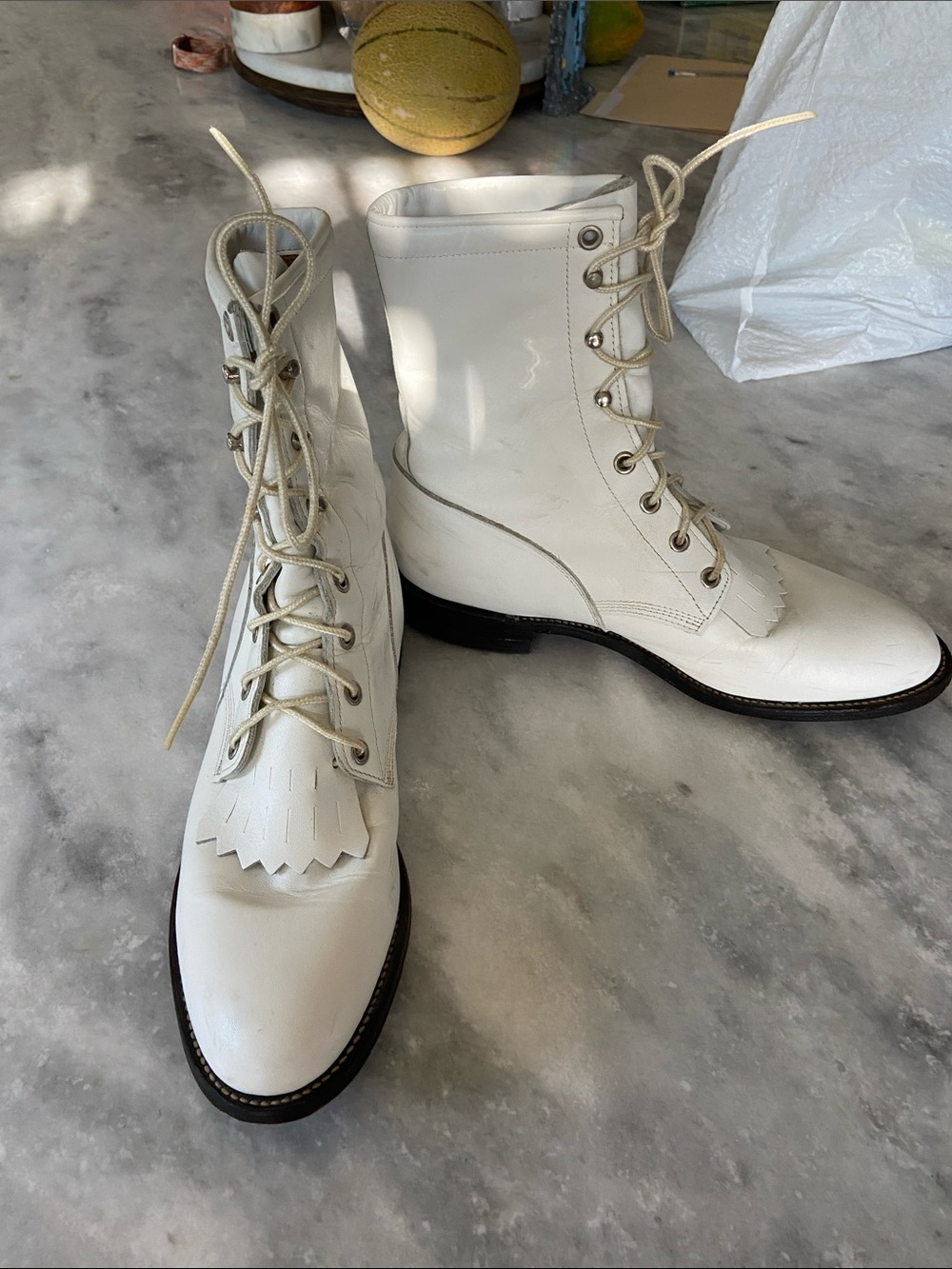 Justin Boots White Lace-Up Leather Kiltie Ankle Boots